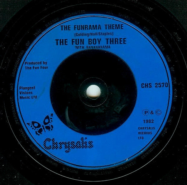 The Fun Boy Three* With Bananarama : T'Aint What You Do (It's The Way That You Do It) (7", Single, Com)