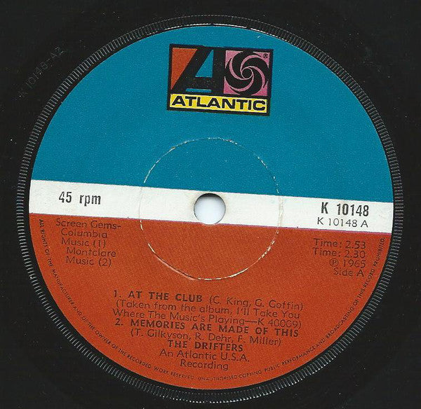The Drifters : At The Club / Memories Are Made Of This / Saturday Night At The Movies (7", Single, Sol)
